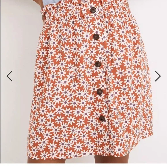 NWT Madewell Paperbag Button-Front Mini Skirt in Falling Daisies XXS - Picture 2 of 5
